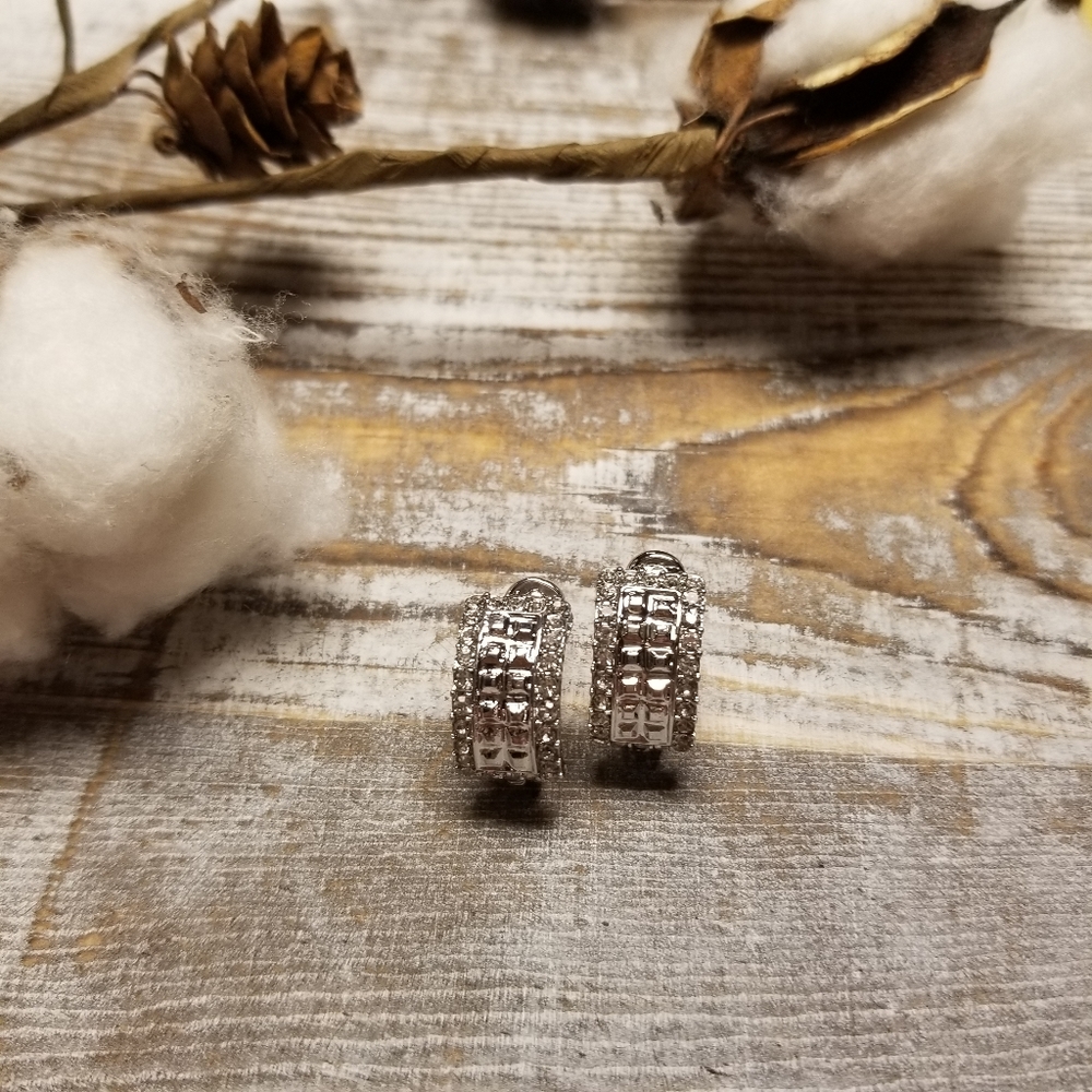 Beautiful rhinestone silver earrings - Picture 3 of 7